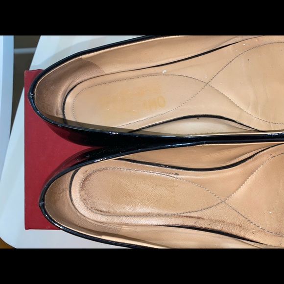 SALVATORE FERRAGAMO Varina Leather Flat in black - Picture 3 of 16